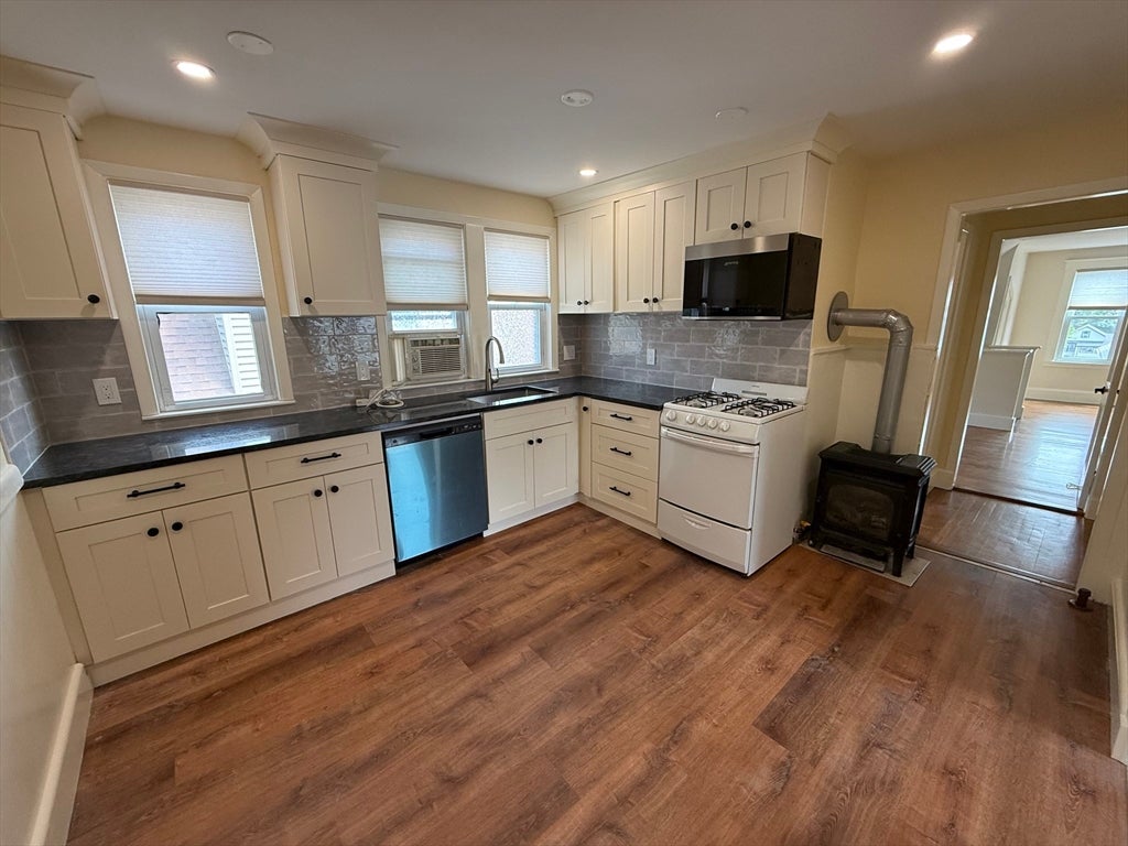 19 Chauncey St #3, Watertown, MA, 19 Chauncey St #3, Watertown, MA Photo #12