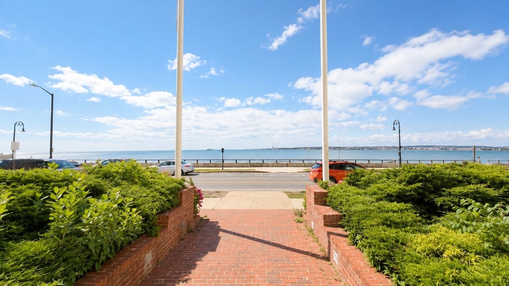 285 Lynn Shore Dr 101