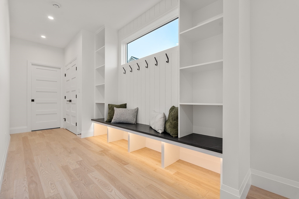 27 Johnson Place Unit 27