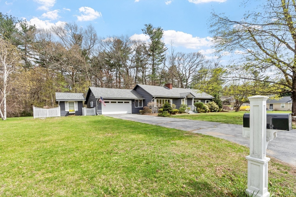 1 Hawthorne Circle