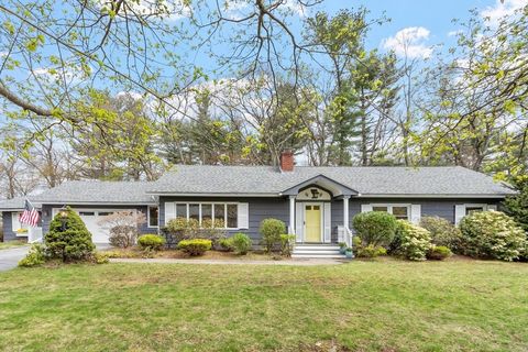 Photo of 1 Hawthorne Circle, Andover, MA 01810 (MLS # 73509263)