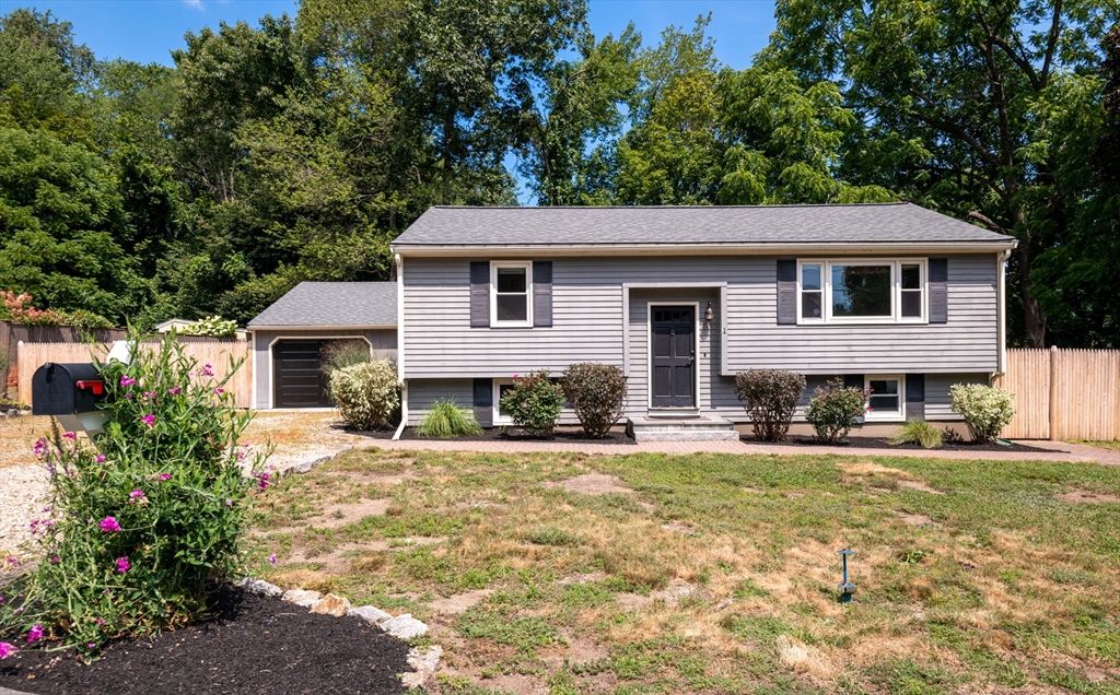 1 Oakhurst Ave