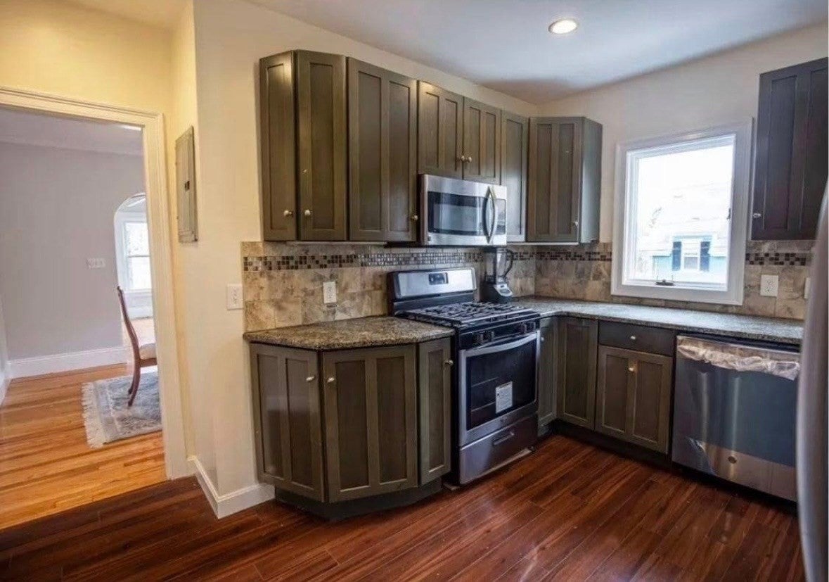 21 Webster St #2, Lynn, MA Photo #2