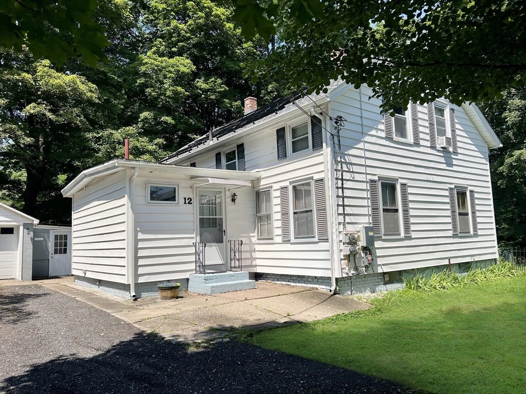 10-12 Stewart Ct