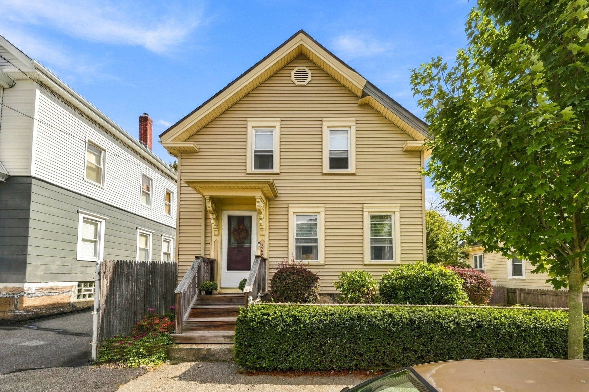 Photo of 326 Cedar St, New Bedford, MA