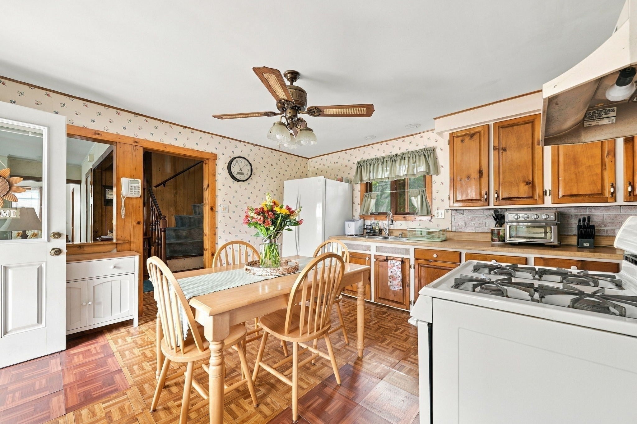 326 Cedar St, New Bedford, MA Photo #16