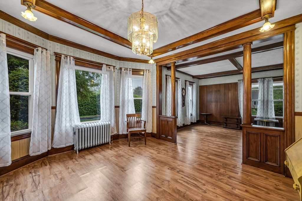 West Springfield, Massachusetts 01089, United States, 4 Bedrooms Bedrooms, ,2 BathroomsBathrooms,Residential,Pending,123256