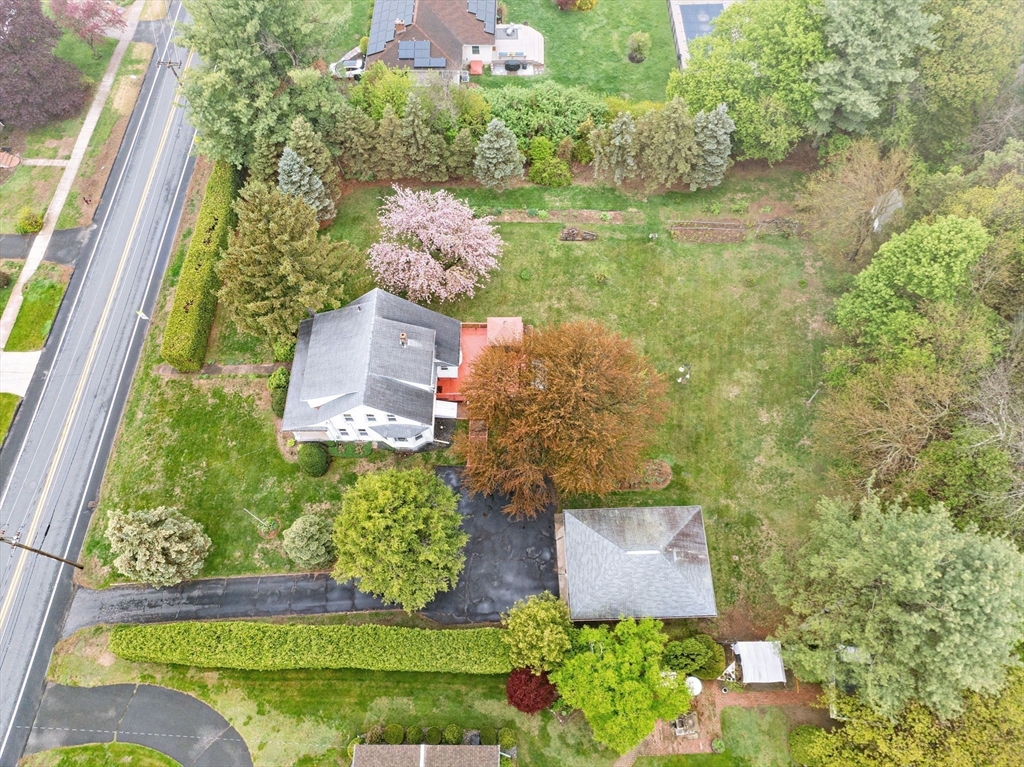 726 Amostown Rd