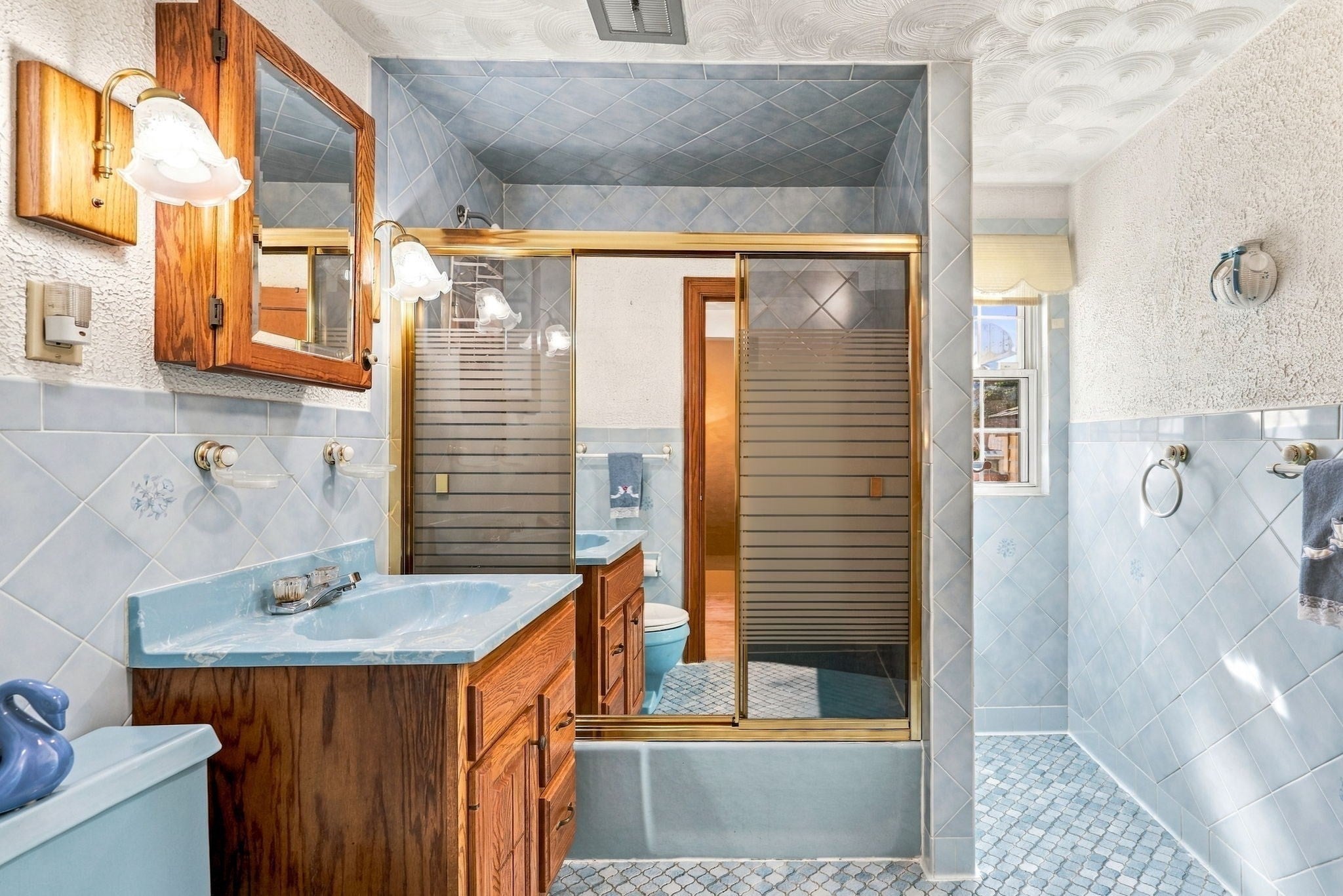 20 Benmor St, Medford, MA Photo #22