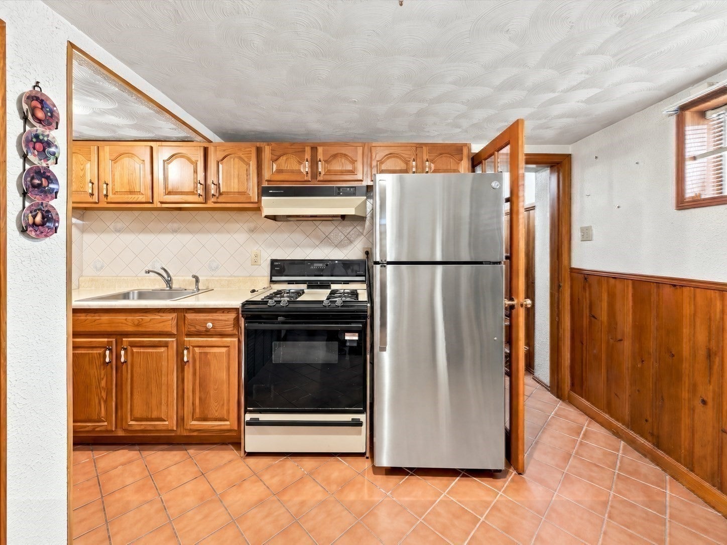 20 Benmor St, Medford, MA Photo #30