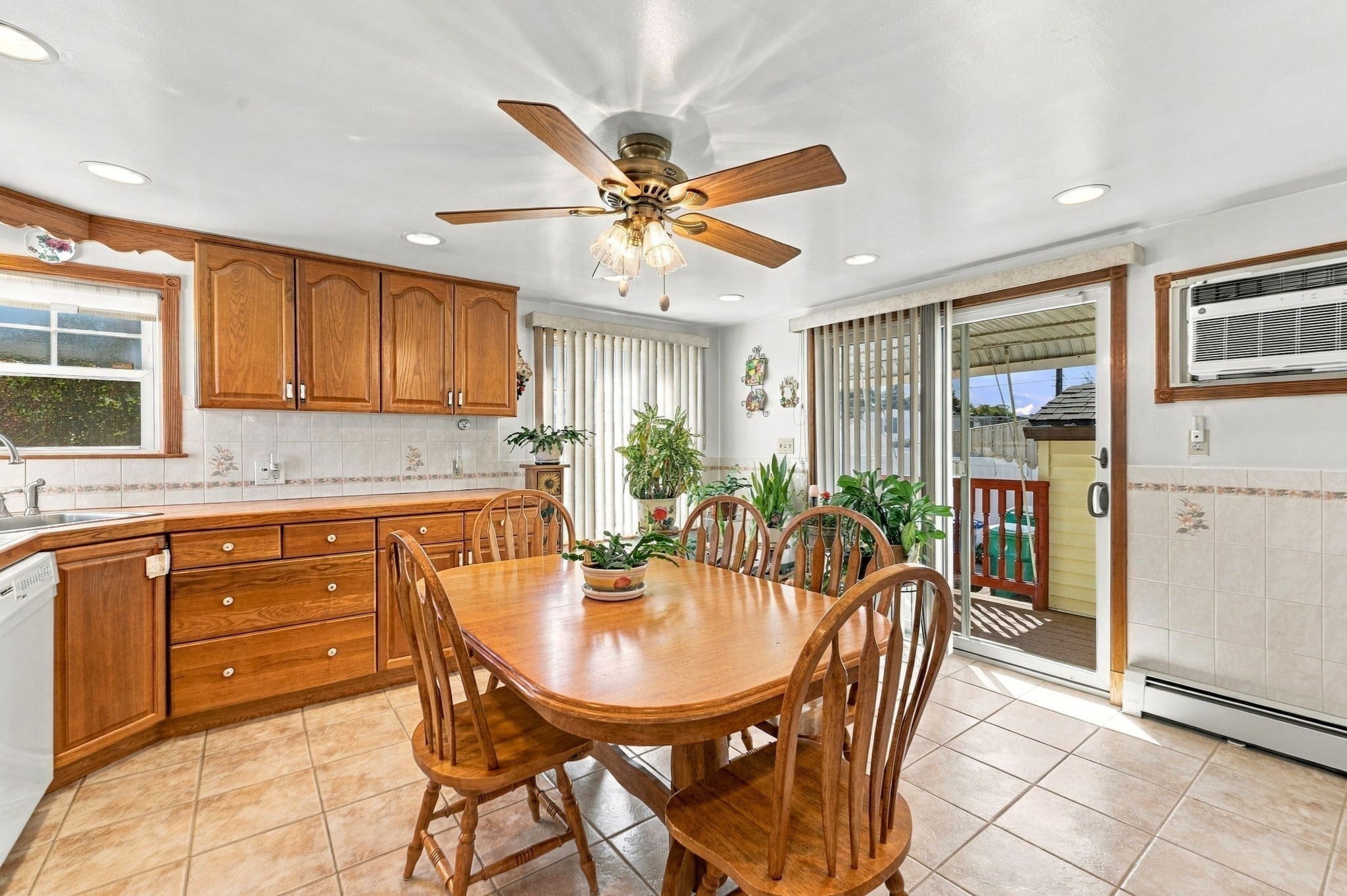 20 Benmor St, Medford, MA Photo #10