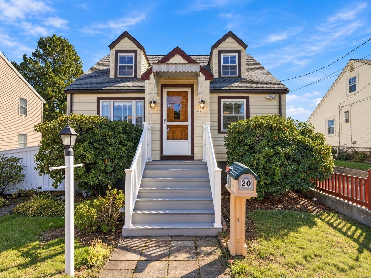 20 Benmor St