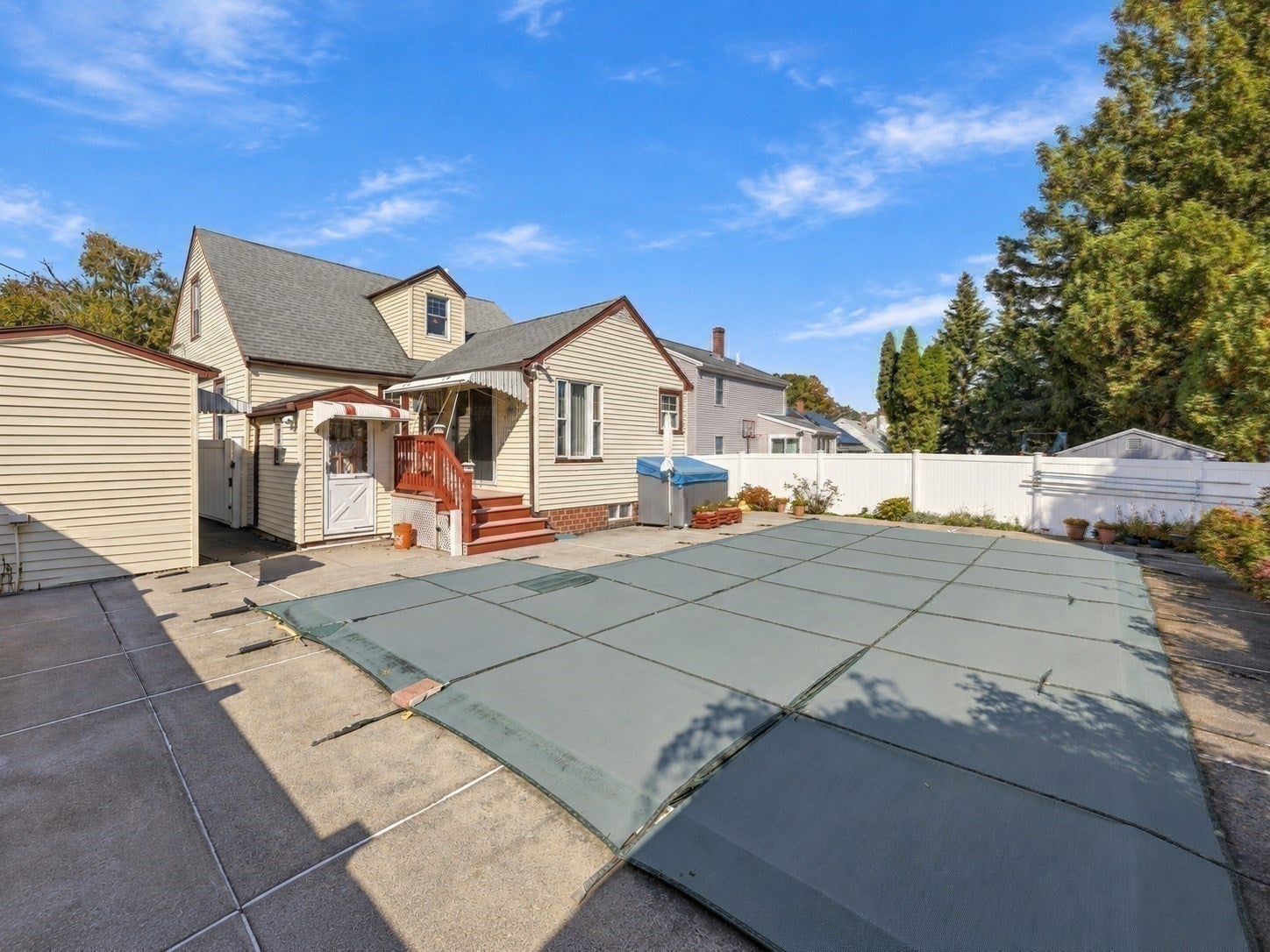 20 Benmor St, Medford, MA Photo #36