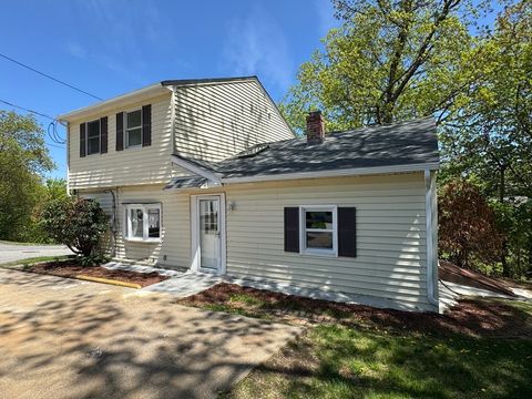 11 3rd Ave Chelmsford MA 01863