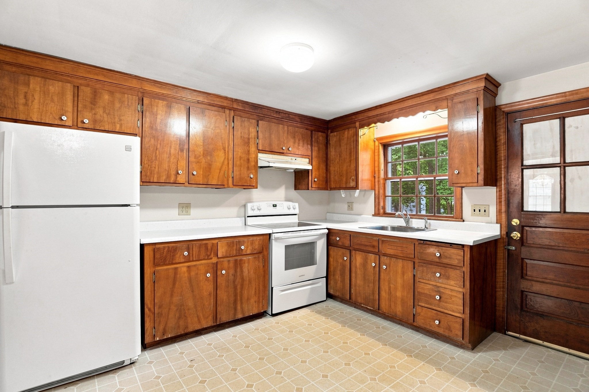 38 Millham St, Marlborough, MA, 38 Millham St, Marlborough, MA Photo #22
