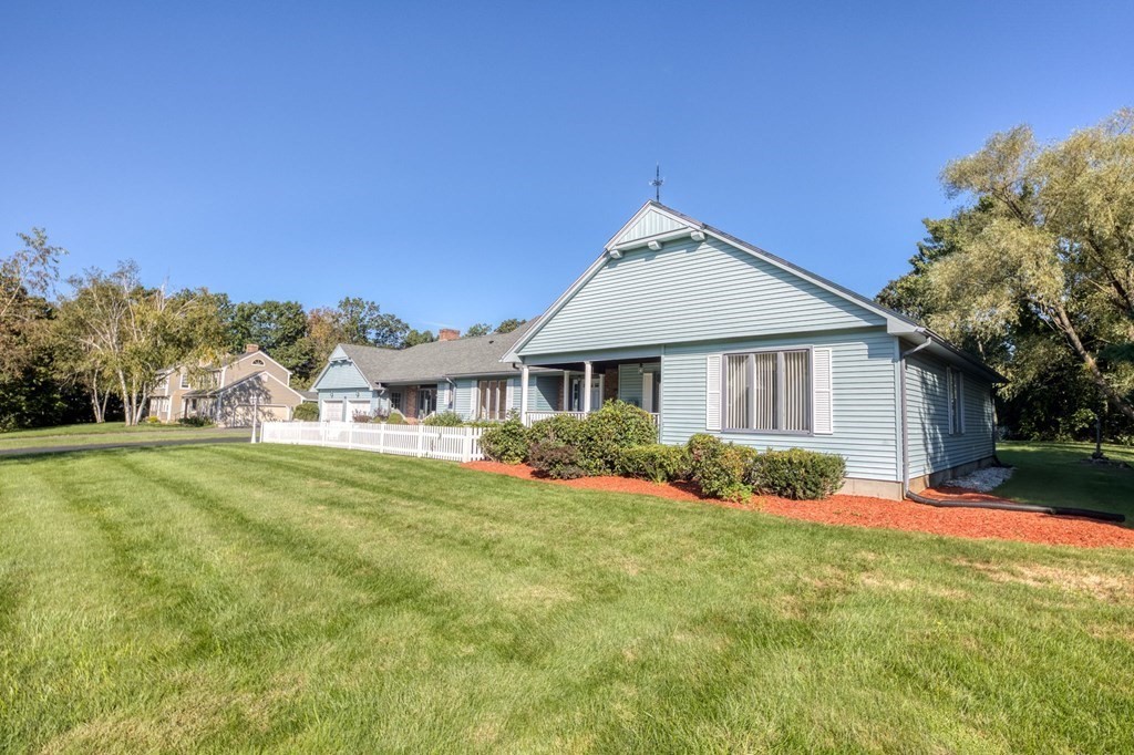 24 Mcintosh Dr