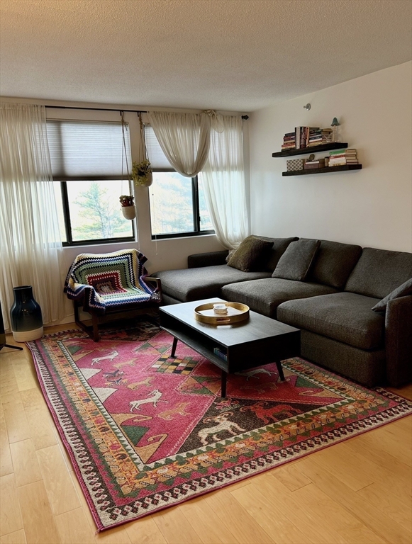 250 Hammond Pond Pkwy 504N