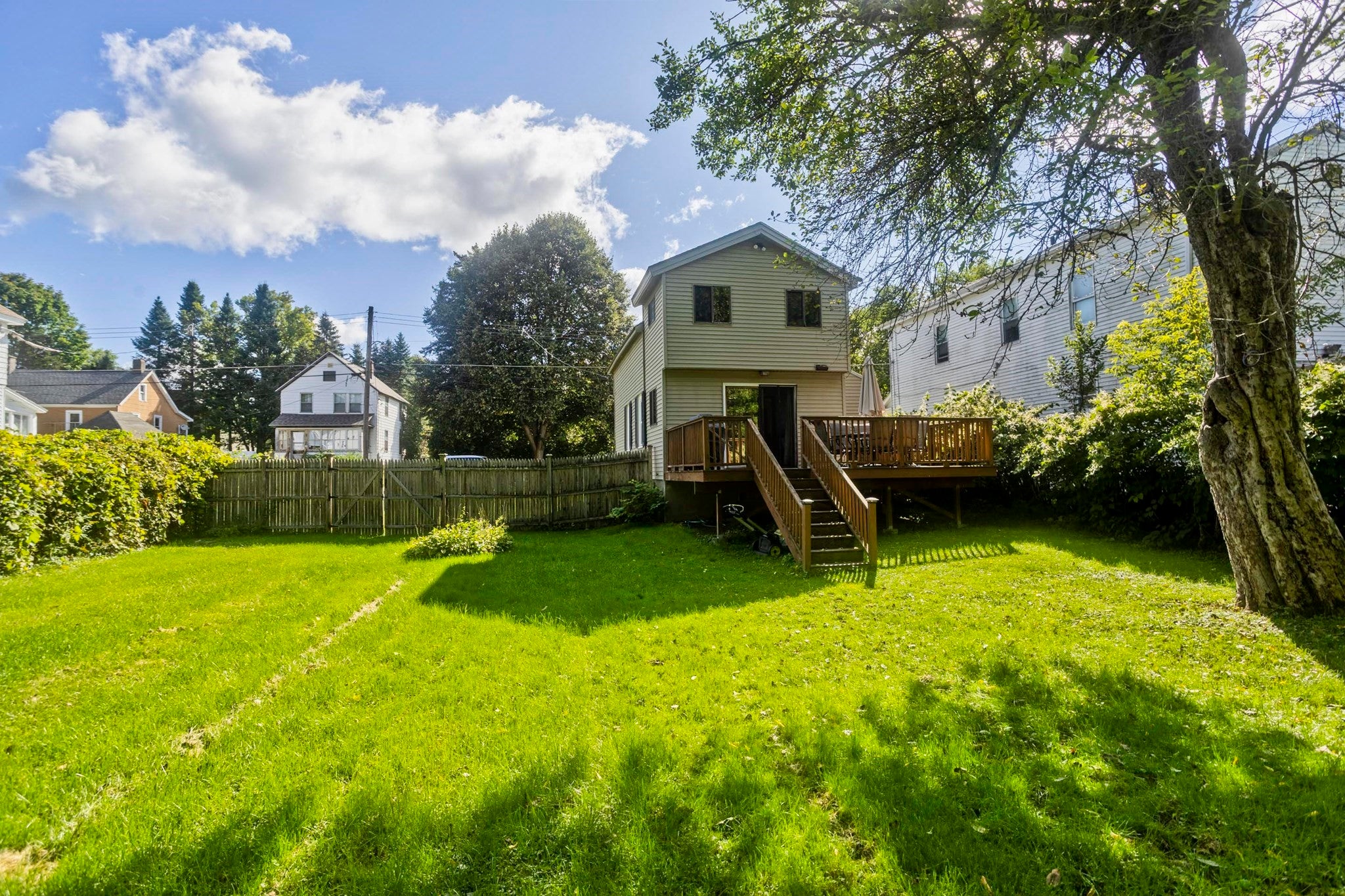 275 Dewey Ave, Pittsfield, MA Photo #35