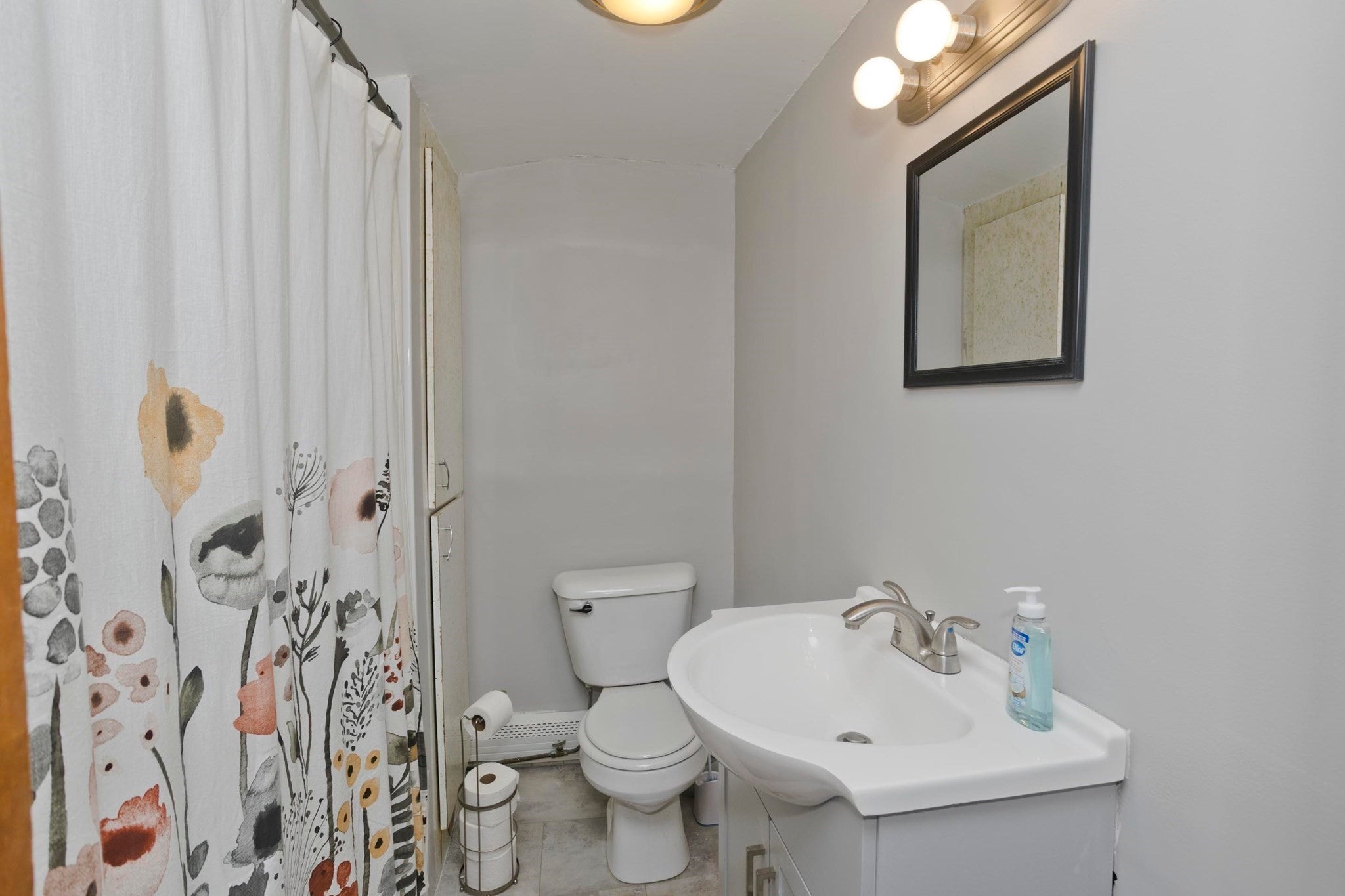 275 Dewey Ave, Pittsfield, MA Photo #32