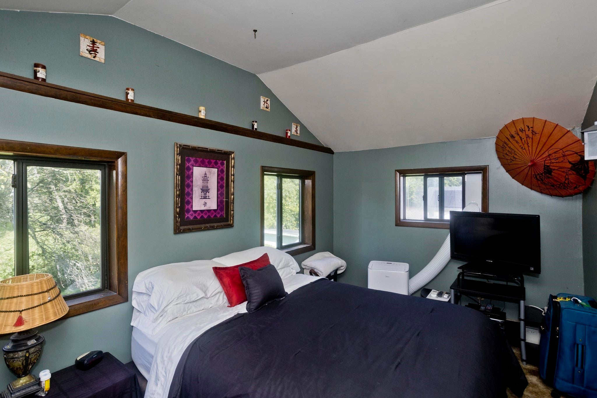 275 Dewey Ave, Pittsfield, MA Photo #27