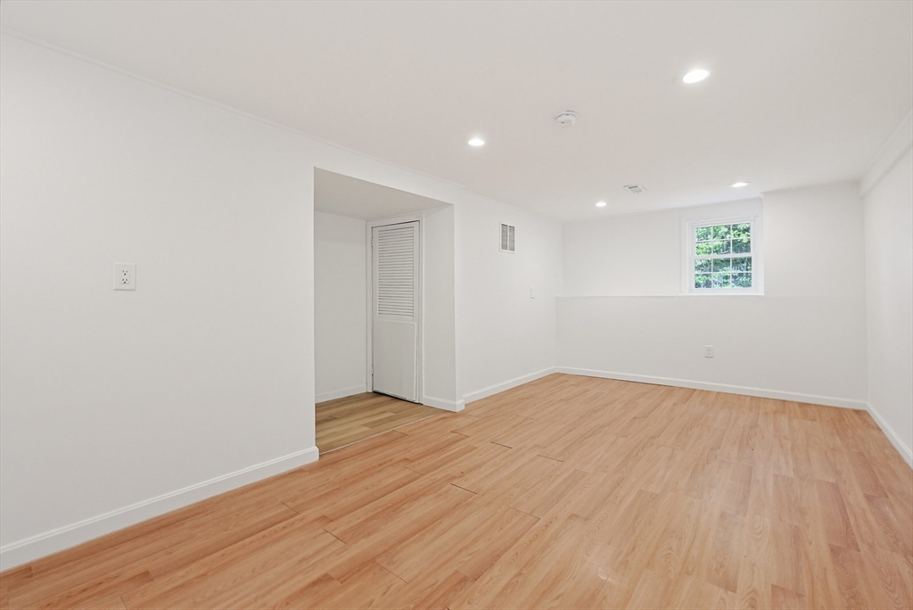 11 Malvern Rd, Norwood, MA, 11 Malvern Rd, Norwood, MA Photo #41