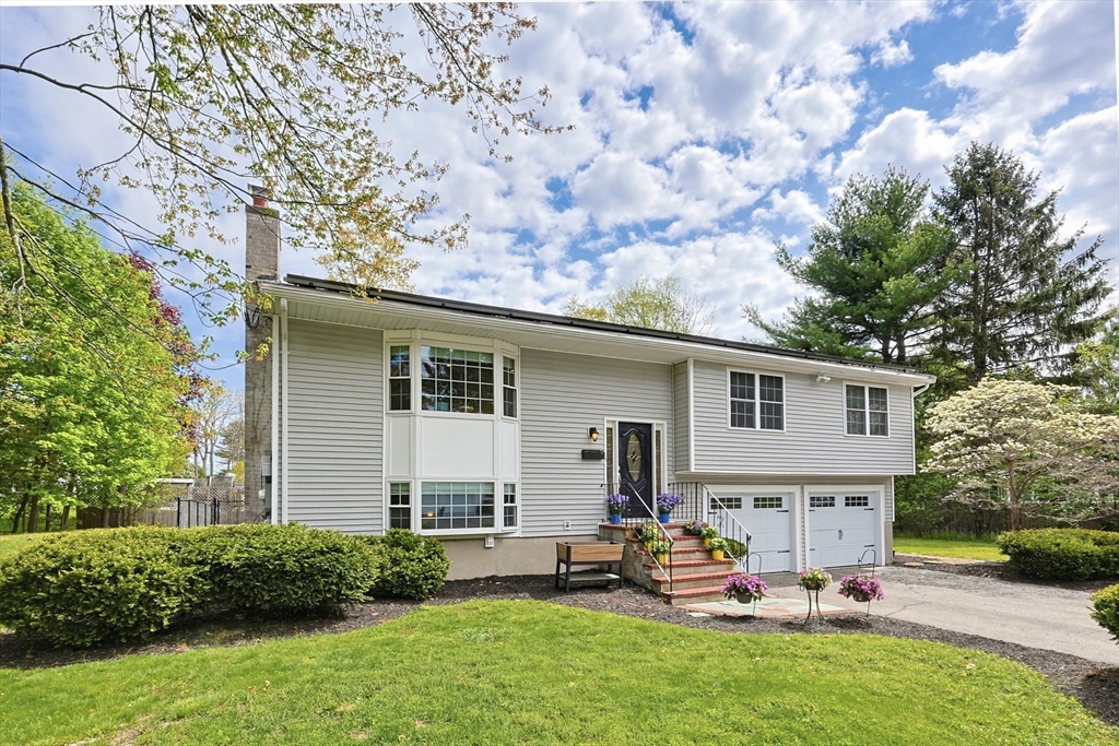 11 Malvern Rd, Norwood, MA, 11 Malvern Rd, Norwood, MA Photo #2