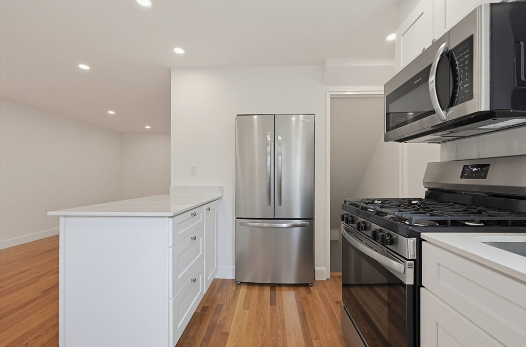 948 Belmont St #948, Watertown, MA, 948 Belmont St #948, Watertown, MA Photo #9