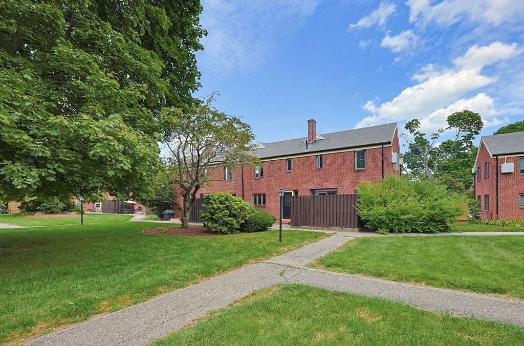 948 Belmont St #948, Watertown, MA, 948 Belmont St #948, Watertown, MA Photo #28