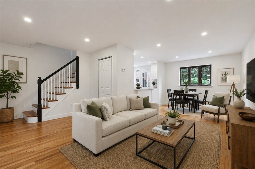 948 Belmont St #948, Watertown, MA, 948 Belmont St #948, Watertown, MA Photo #5