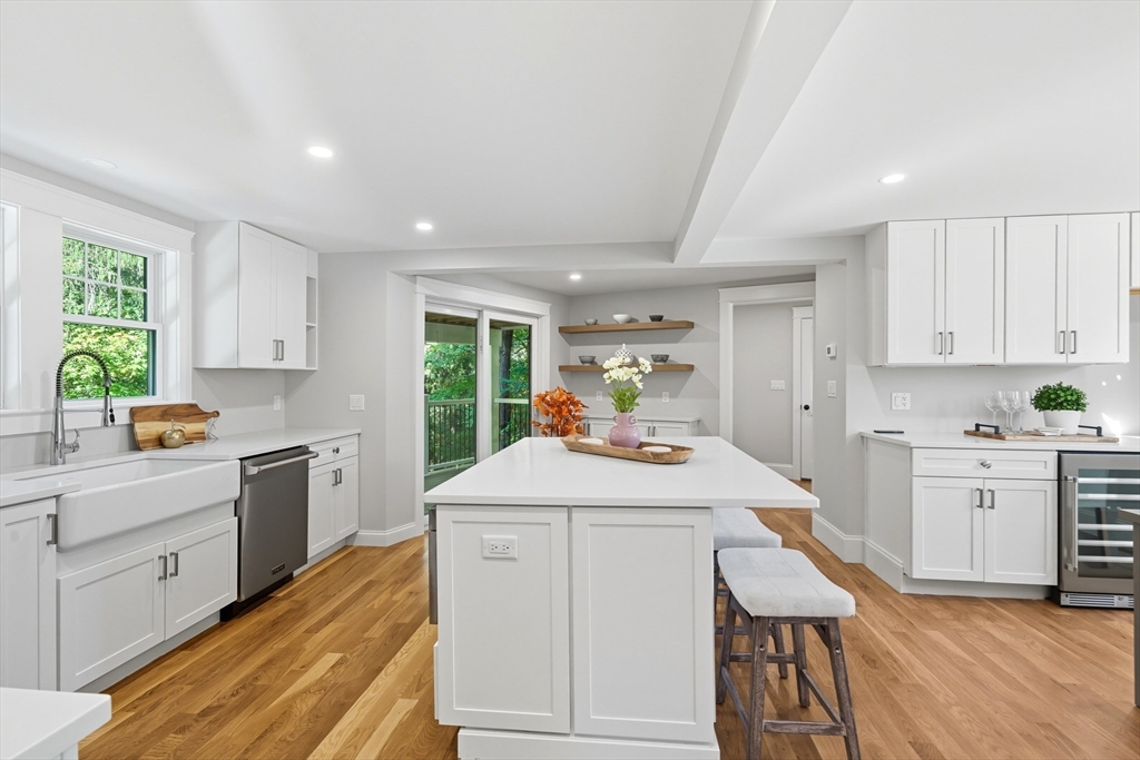 6 Ivy Cir