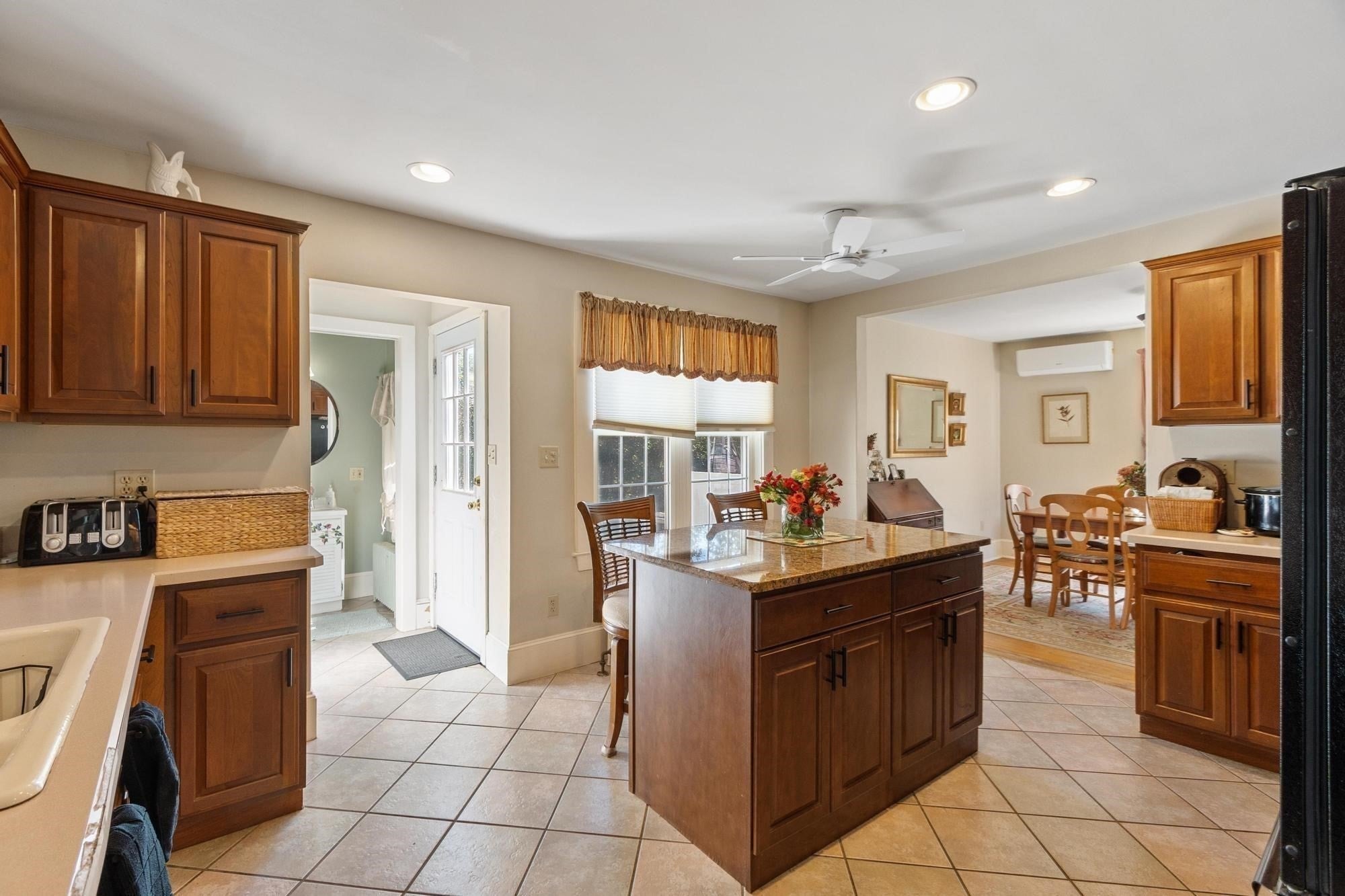 37 Hartz St, Gloucester, MA, 37 Hartz St, Gloucester, MA Photo #10