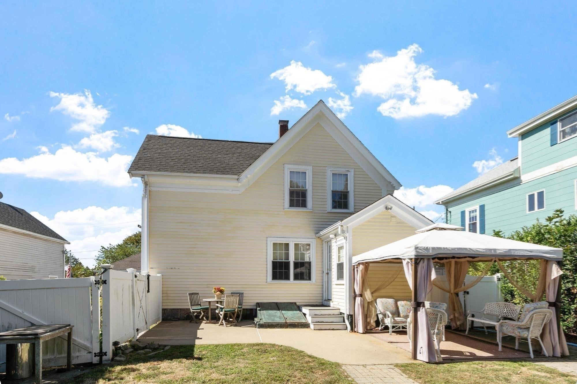 37 Hartz St, Gloucester, MA, 37 Hartz St, Gloucester, MA Photo #7