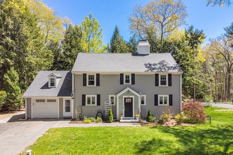 26 Woodridge Rd Wellesley MA 02482