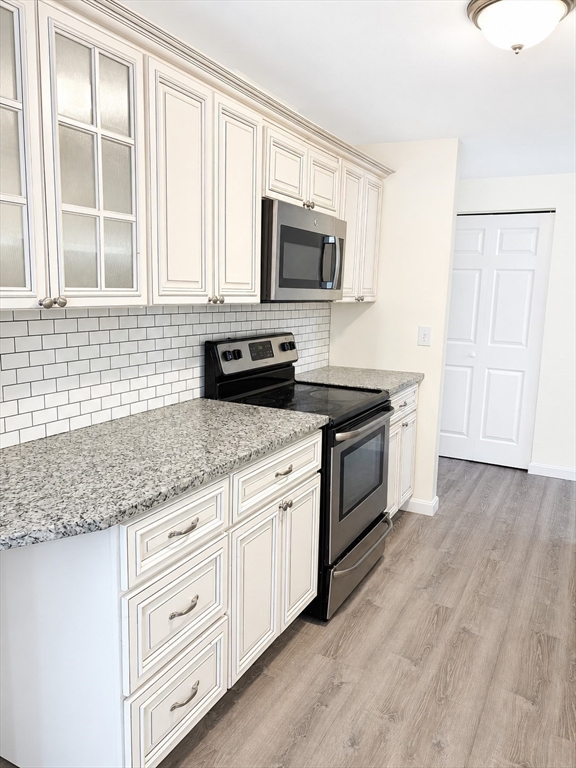 150 Elm St 3