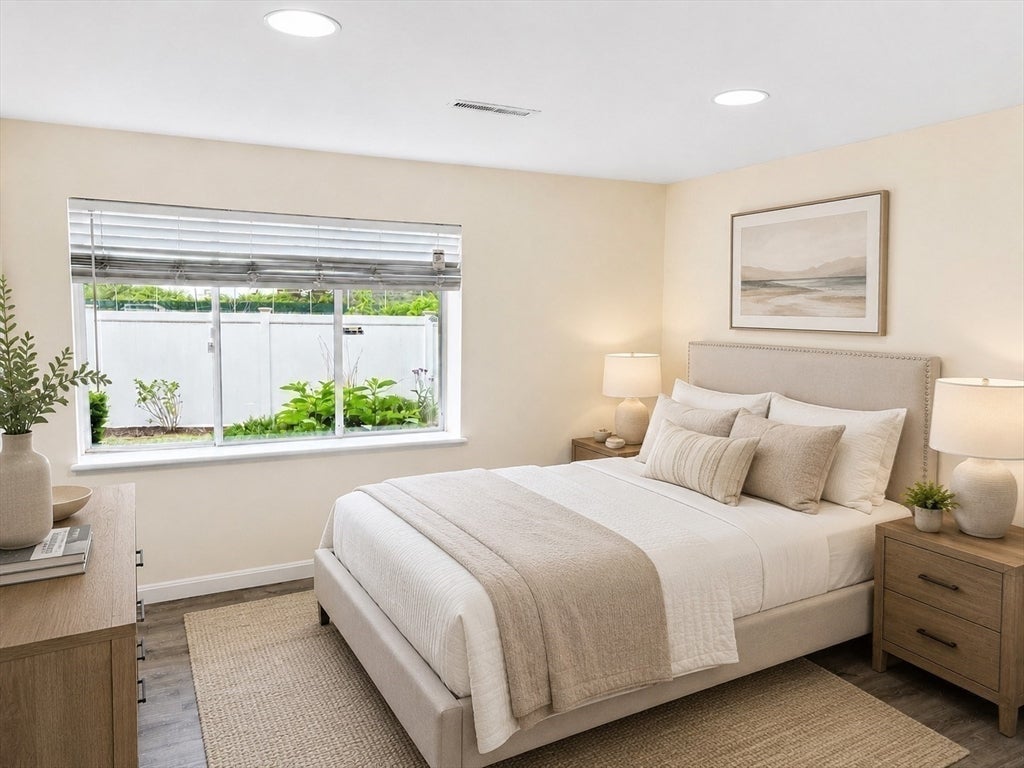 150 Elm St 3