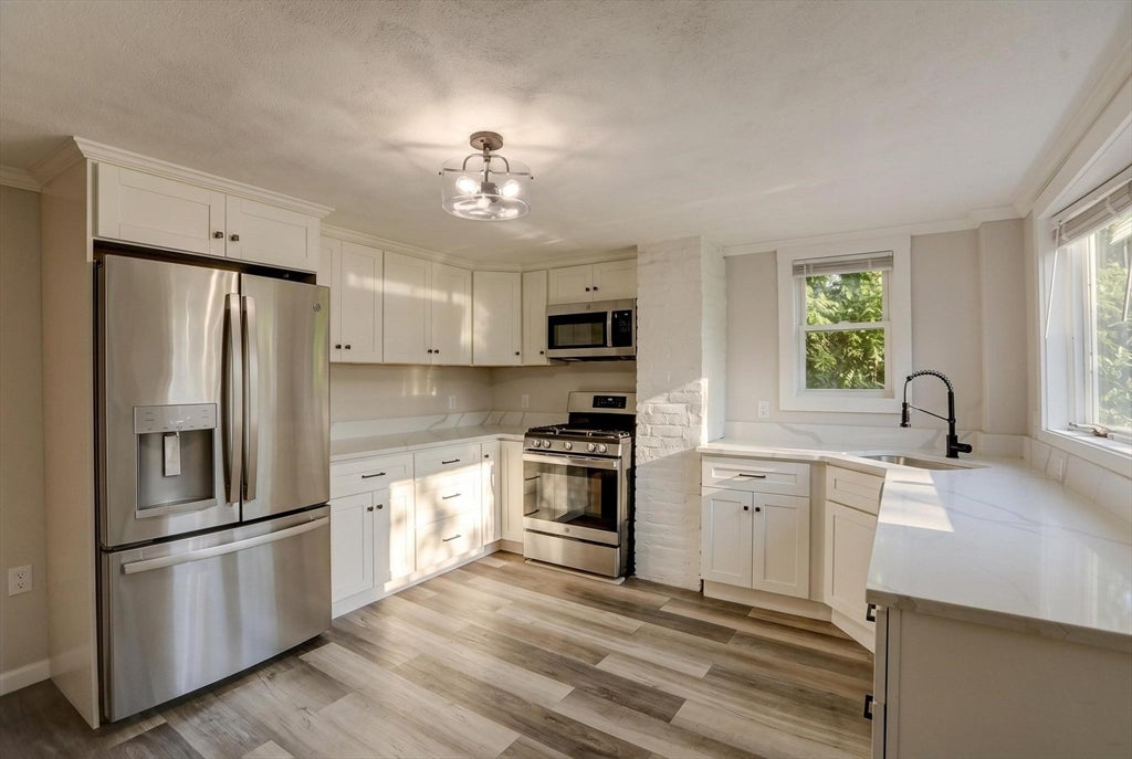31 Poole St, Woburn, MA, 31 Poole St, Woburn, MA Photo #14