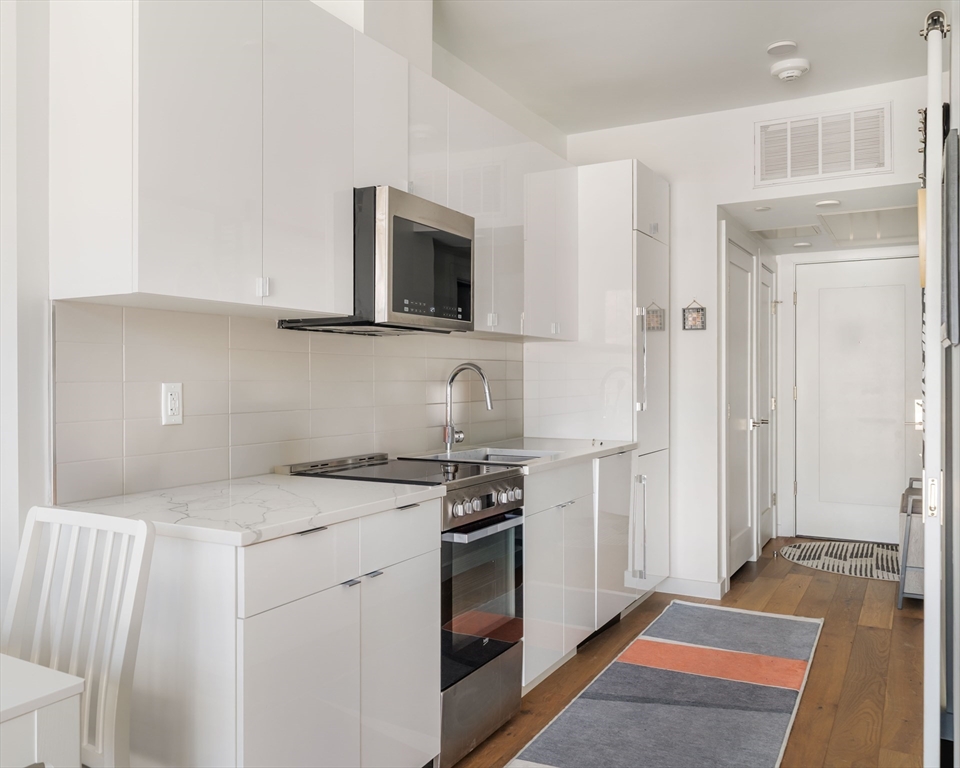 97-99 Elmwood Street 110
