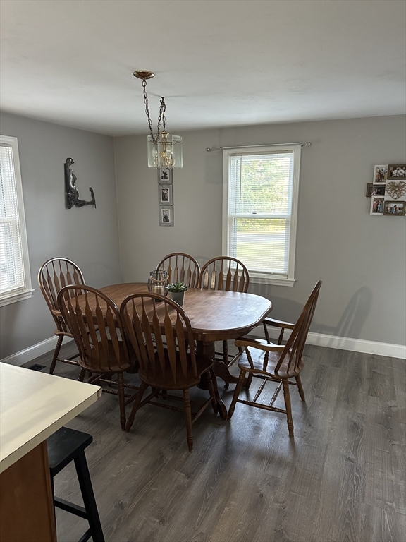 8 Cabot Cir