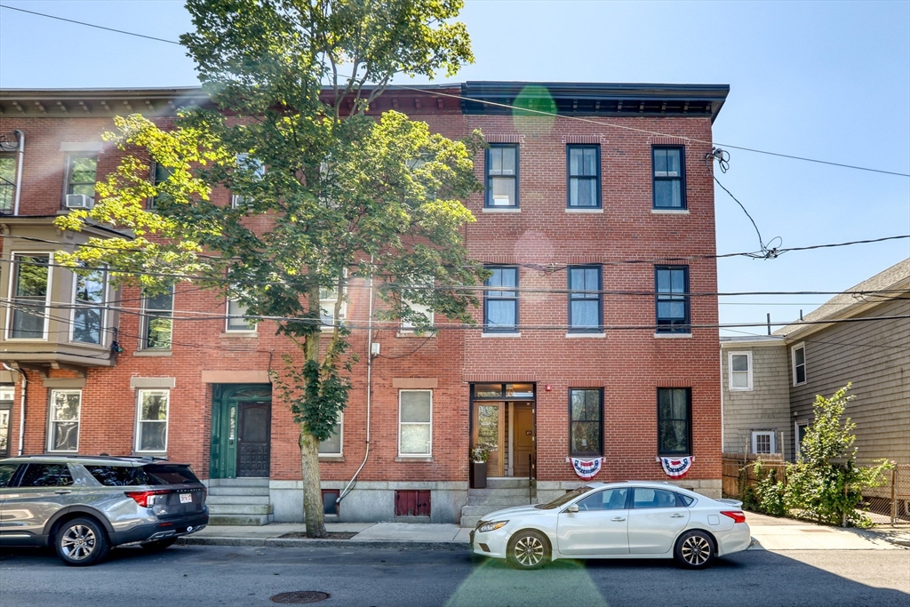 9 Eden St 3