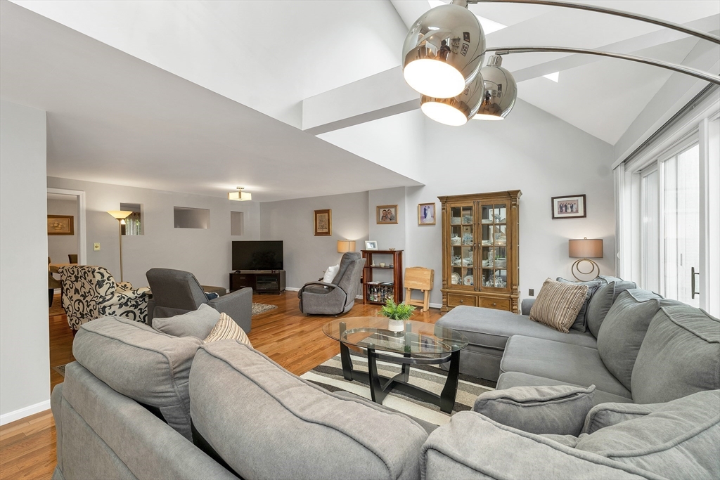 30 Woodland Park Dr #30, Haverhill, MA, 30 Woodland Park Dr #30, Haverhill, MA Photo #4