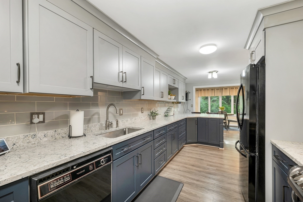 30 Woodland Park Dr #30, Haverhill, MA, 30 Woodland Park Dr #30, Haverhill, MA Photo #2
