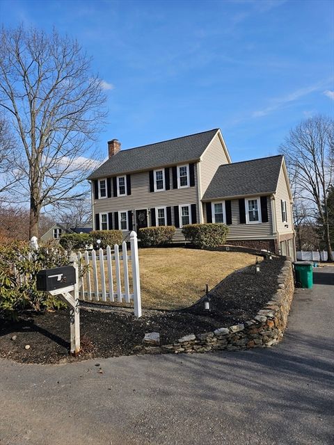 29 Bamford Ave Fitchburg MA 01420