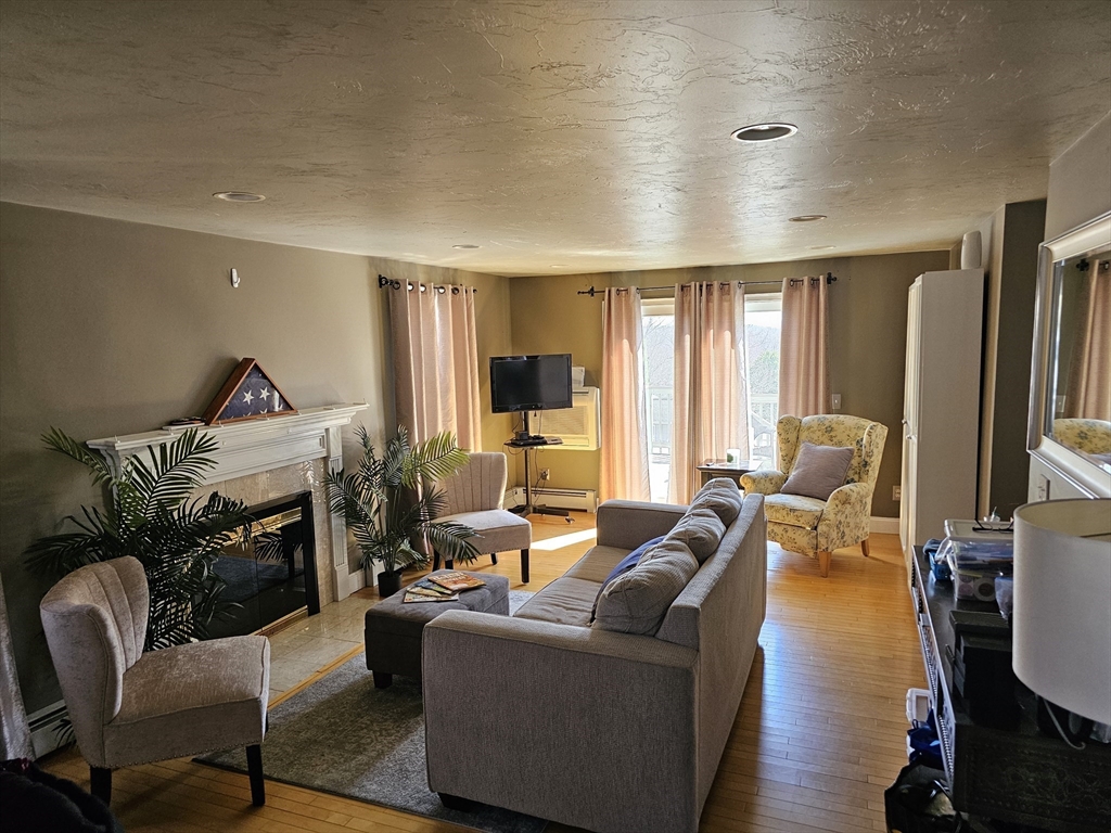 29 Bamford Ave