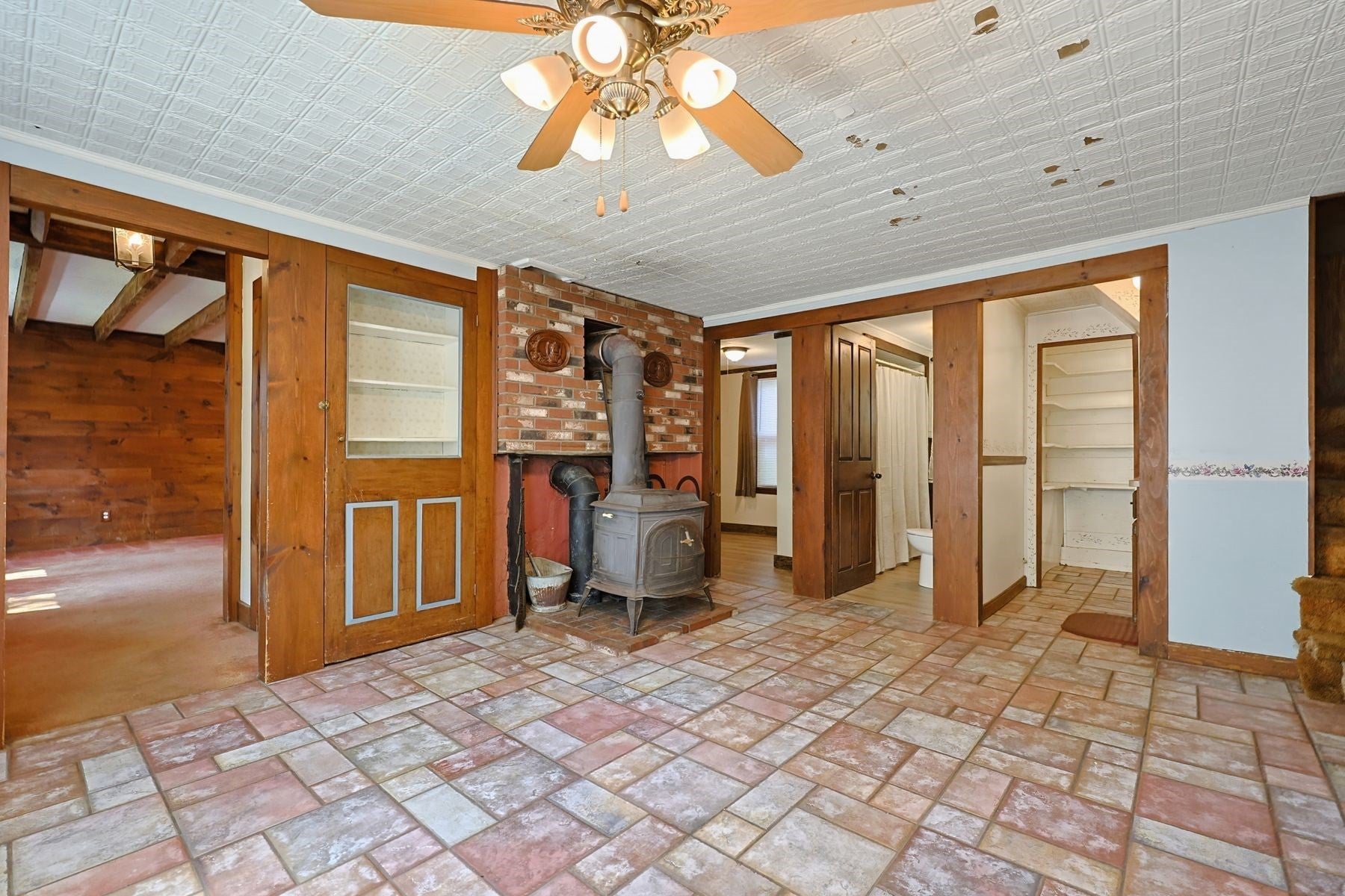 525 Clark St, Gardner, MA, 525 Clark St, Gardner, MA Photo #8