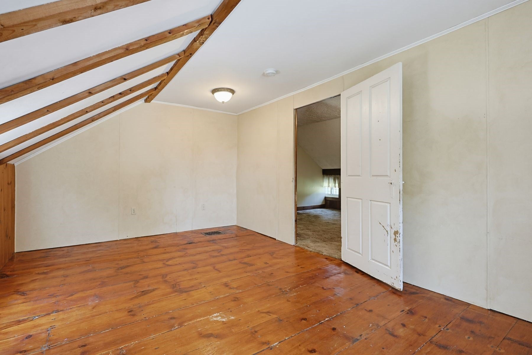 525 Clark St, Gardner, MA, 525 Clark St, Gardner, MA Photo #18