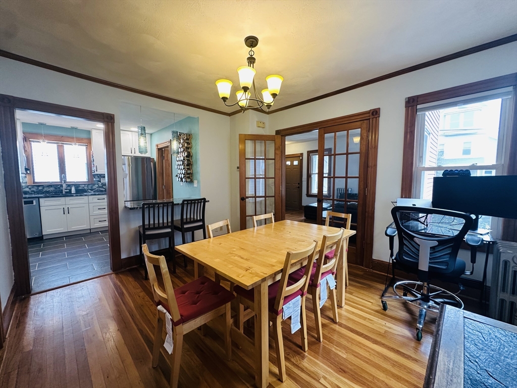 Cambridge, Massachusetts 02140, United States, 4 Bedrooms Bedrooms, ,2 BathroomsBathrooms,Residential,Active,200039