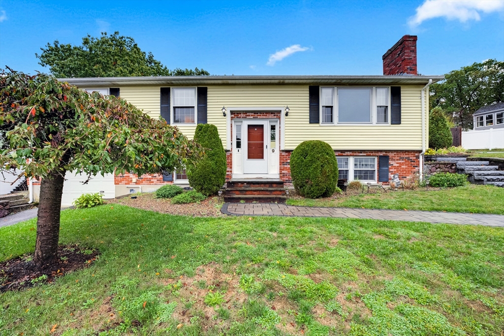 9 Lilah Cir