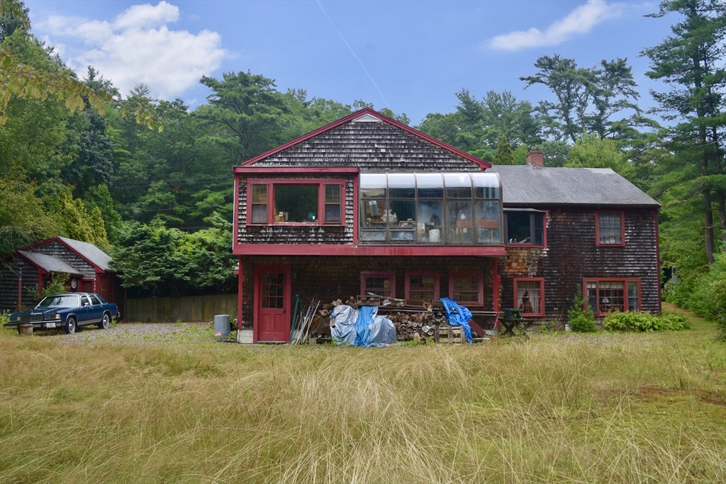1155 Main St