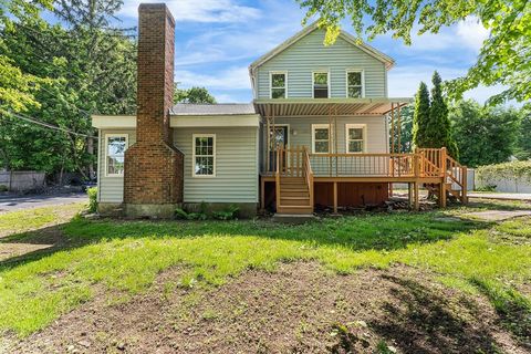 Photo of 1 Allen Ct, Marlborough, MA 01752 (MLS # 73525753)