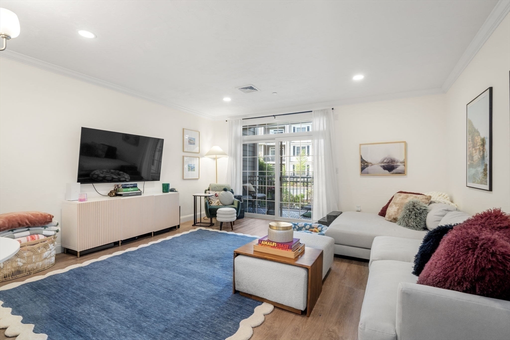 320 Middlesex Ave D103